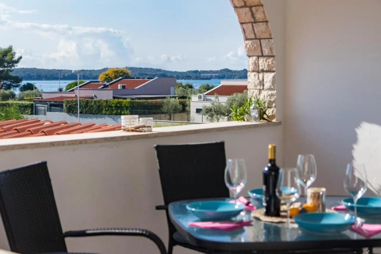 Casa Zen Apartment Fazana 0*,  Croatia